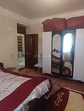 Satılır 5 otaqlı həyət evi 207 m²