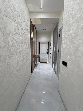 Satılır 2 otaqlı mənzil 83 m²