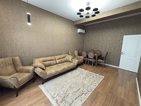 Kirayə verilir 2 otaqlı mənzil 65 m²