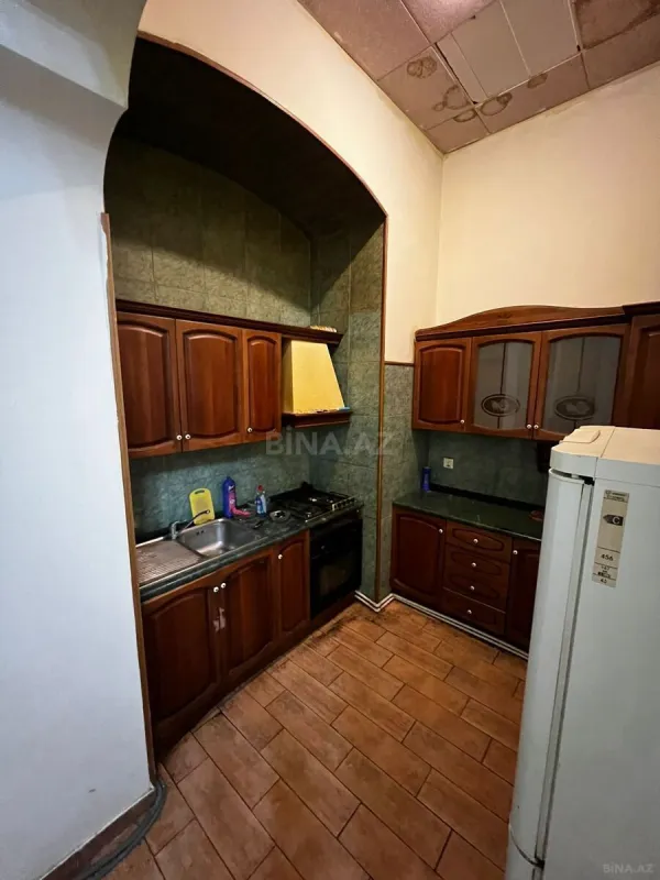 Kirayə verilir 2 otaqlı mənzil 88 m²