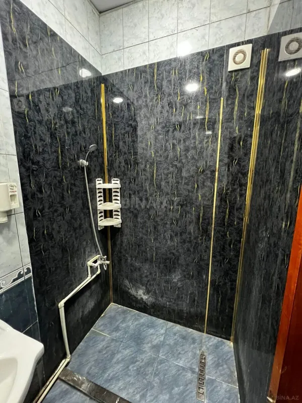 Kirayə verilir 2 otaqlı mənzil 88 m²