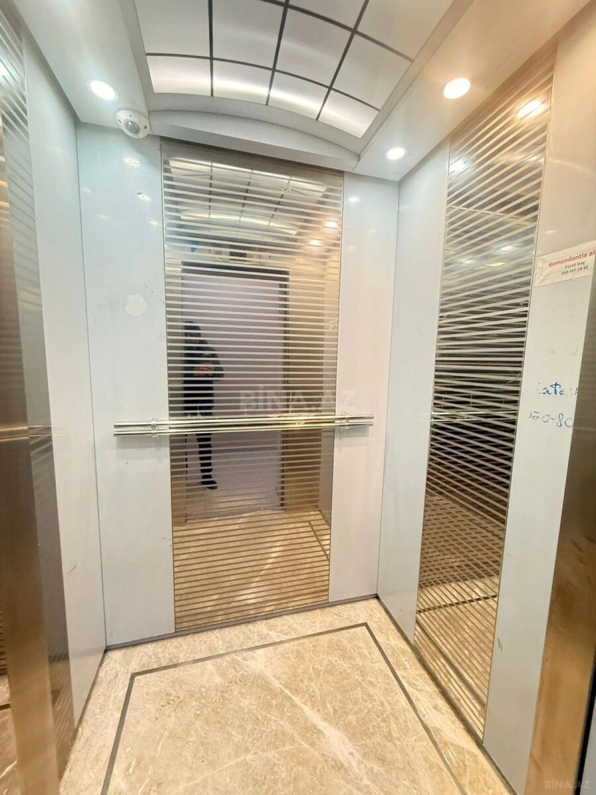 Kirayə verilir 3 otaqlı mənzil 107 m²