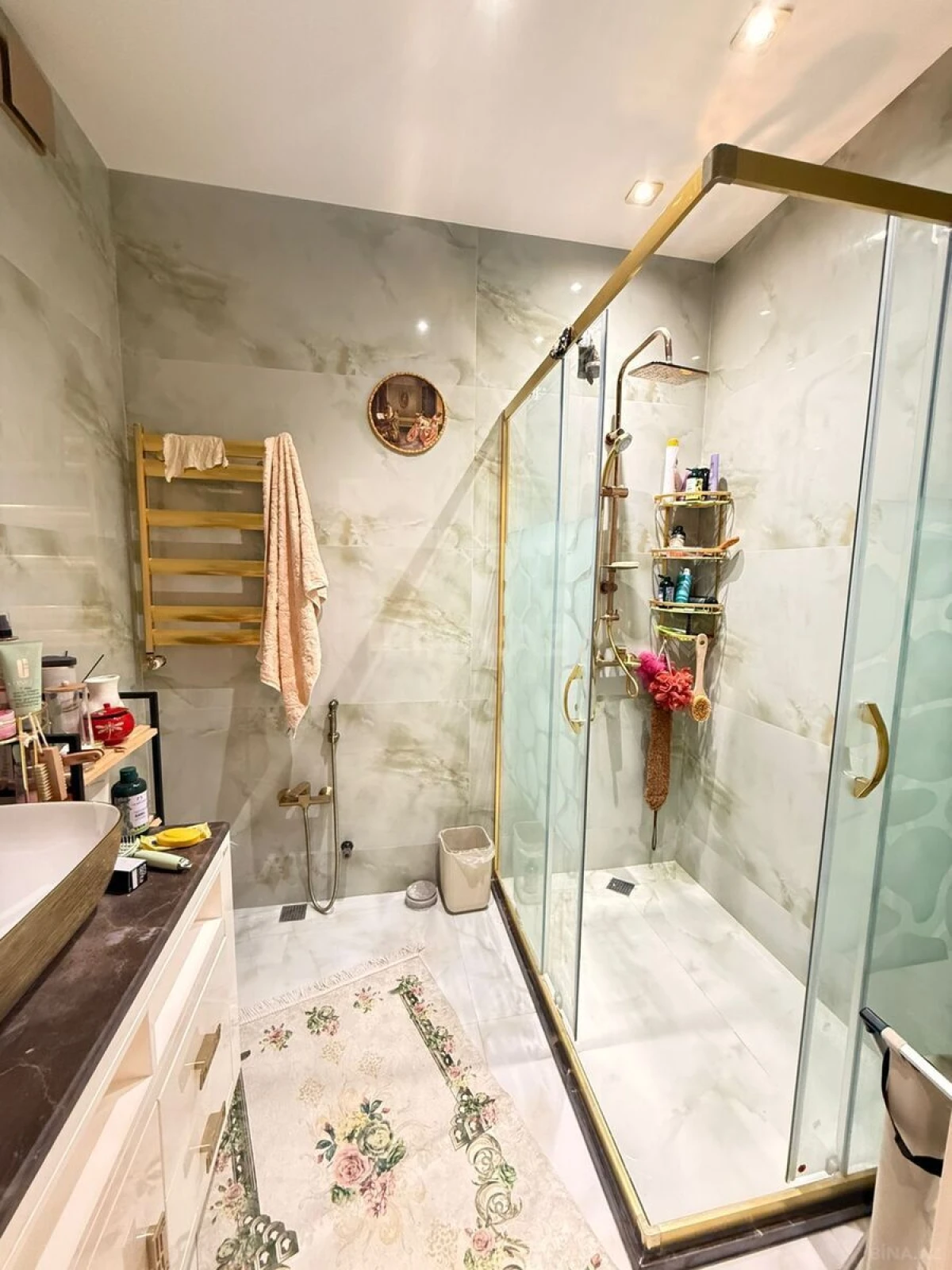 Kirayə verilir 3 otaqlı mənzil 107 m²