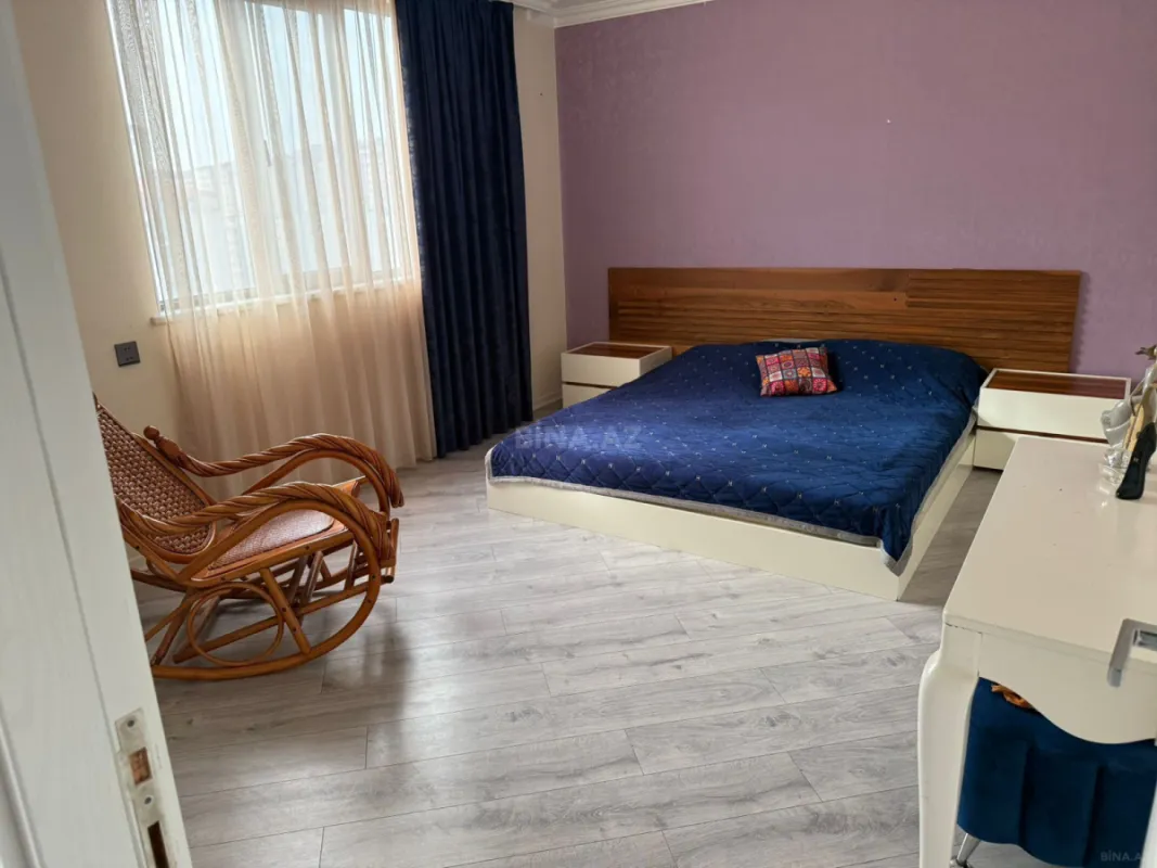 Satılır 6 otaqlı mənzil 250 m²