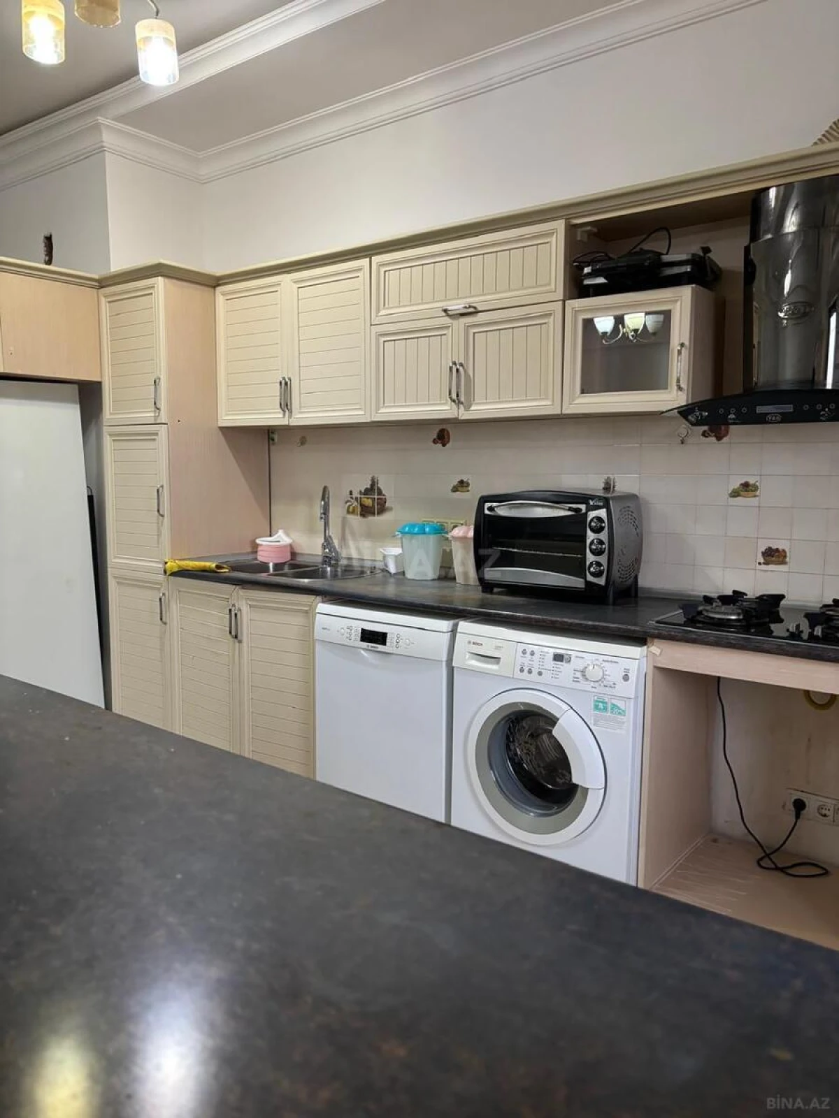 Kirayə verilir 2 otaqlı mənzil 85 m²