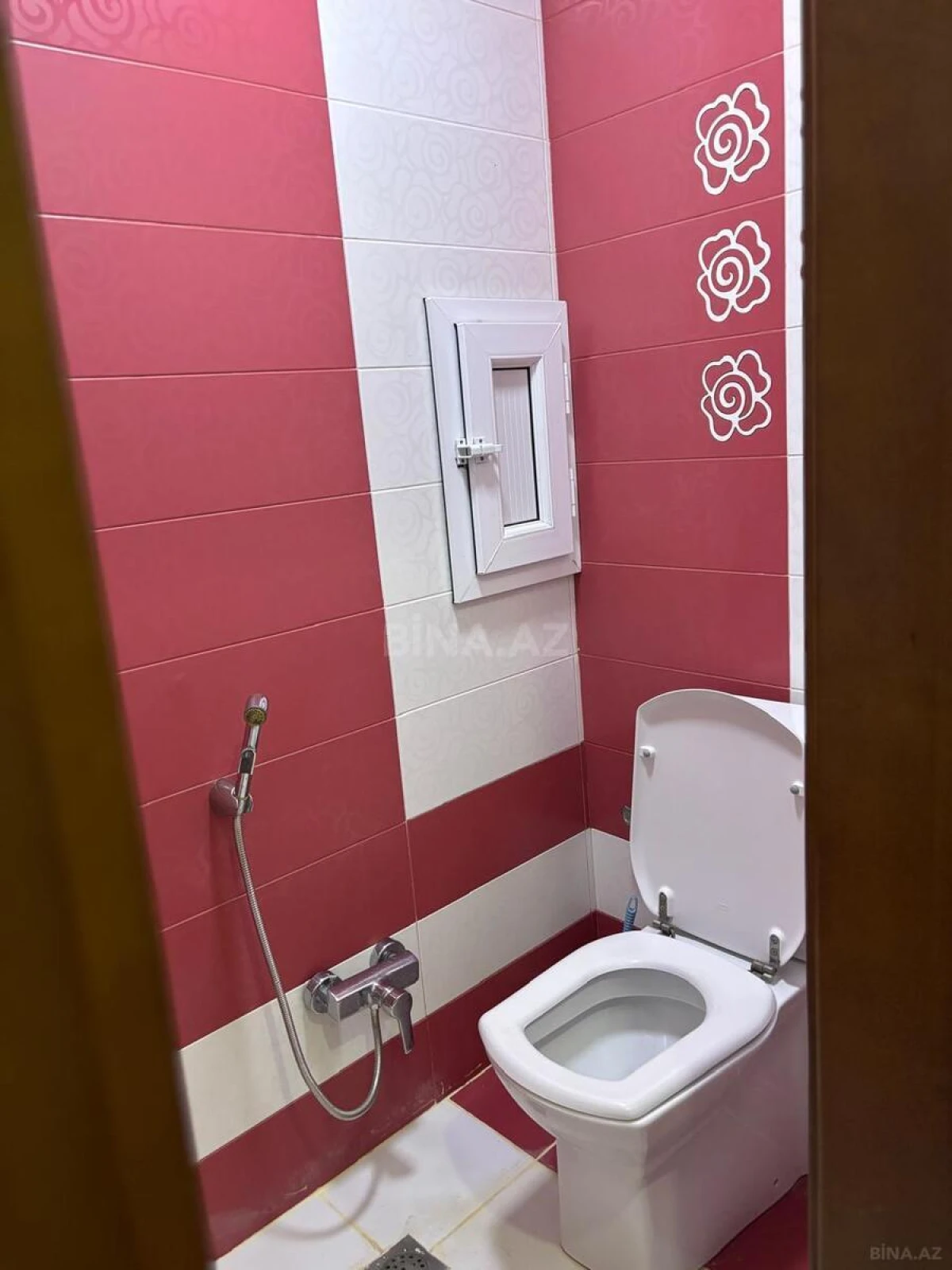 Kirayə verilir 2 otaqlı mənzil 85 m²