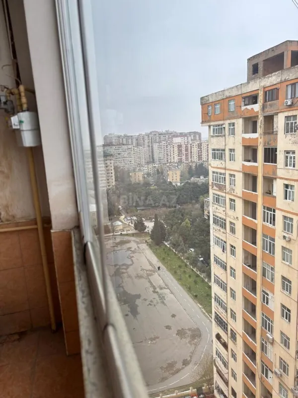 Kirayə verilir 2 otaqlı mənzil 85 m²