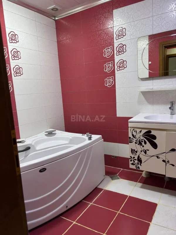 Kirayə verilir 2 otaqlı mənzil 85 m²