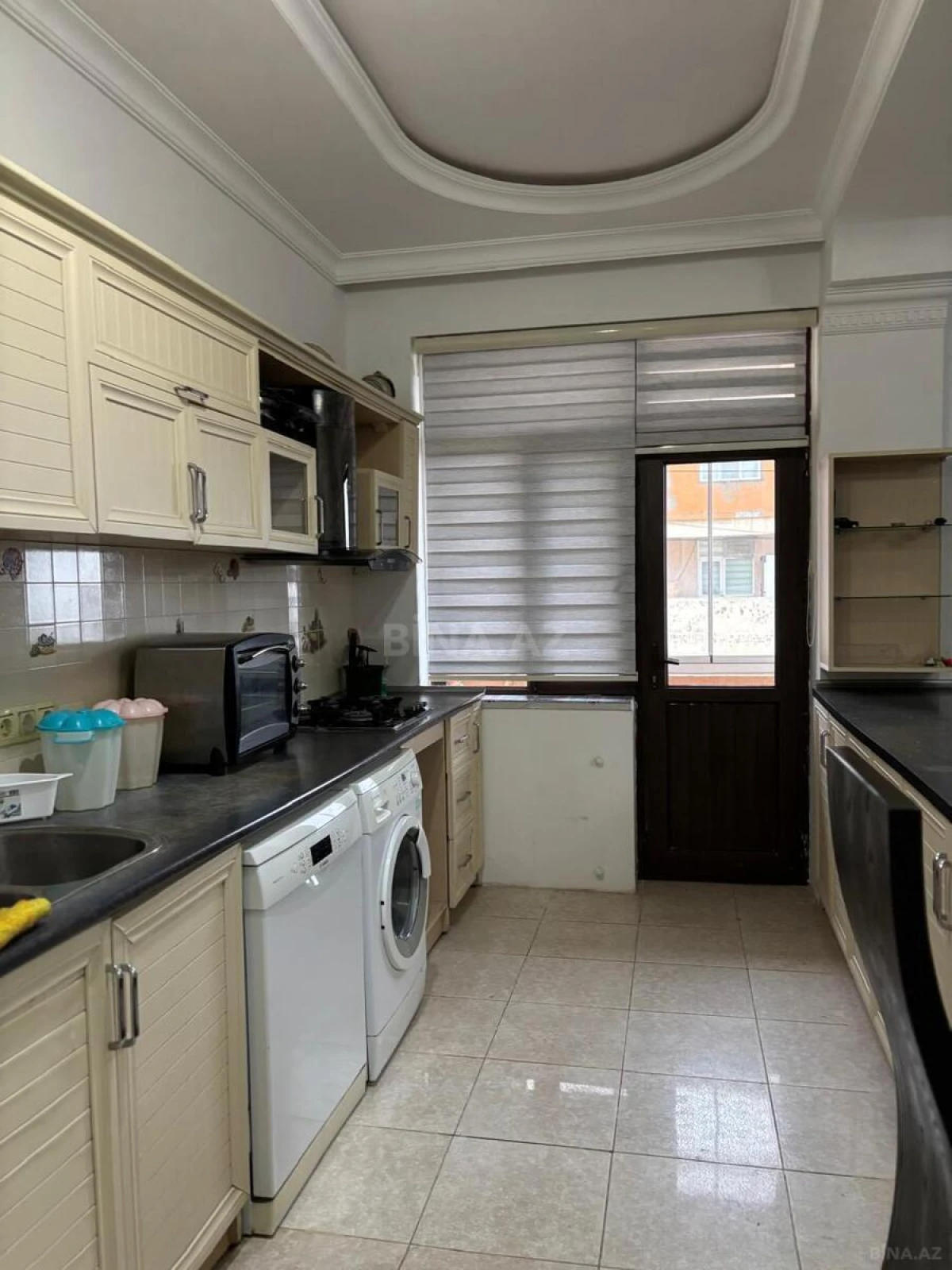 Kirayə verilir 2 otaqlı mənzil 85 m²