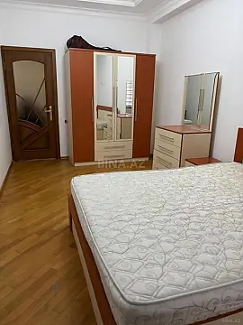 Kirayə verilir 2 otaqlı mənzil 85 m²