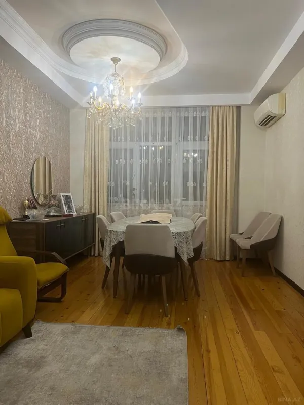 Satılır 2 otaqlı mənzil 90 m²