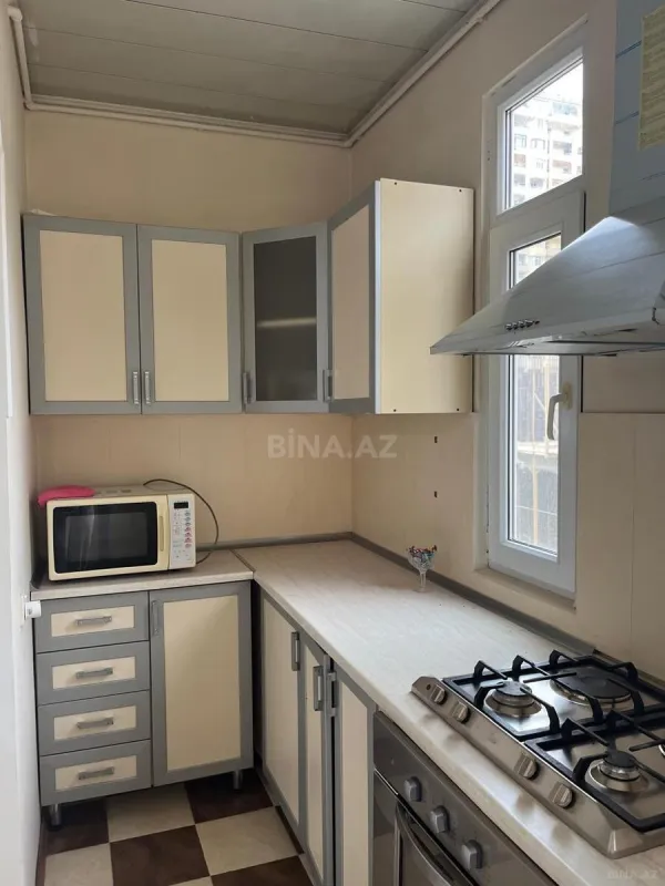 Kirayə verilir 3 otaqlı mənzil 100 m²