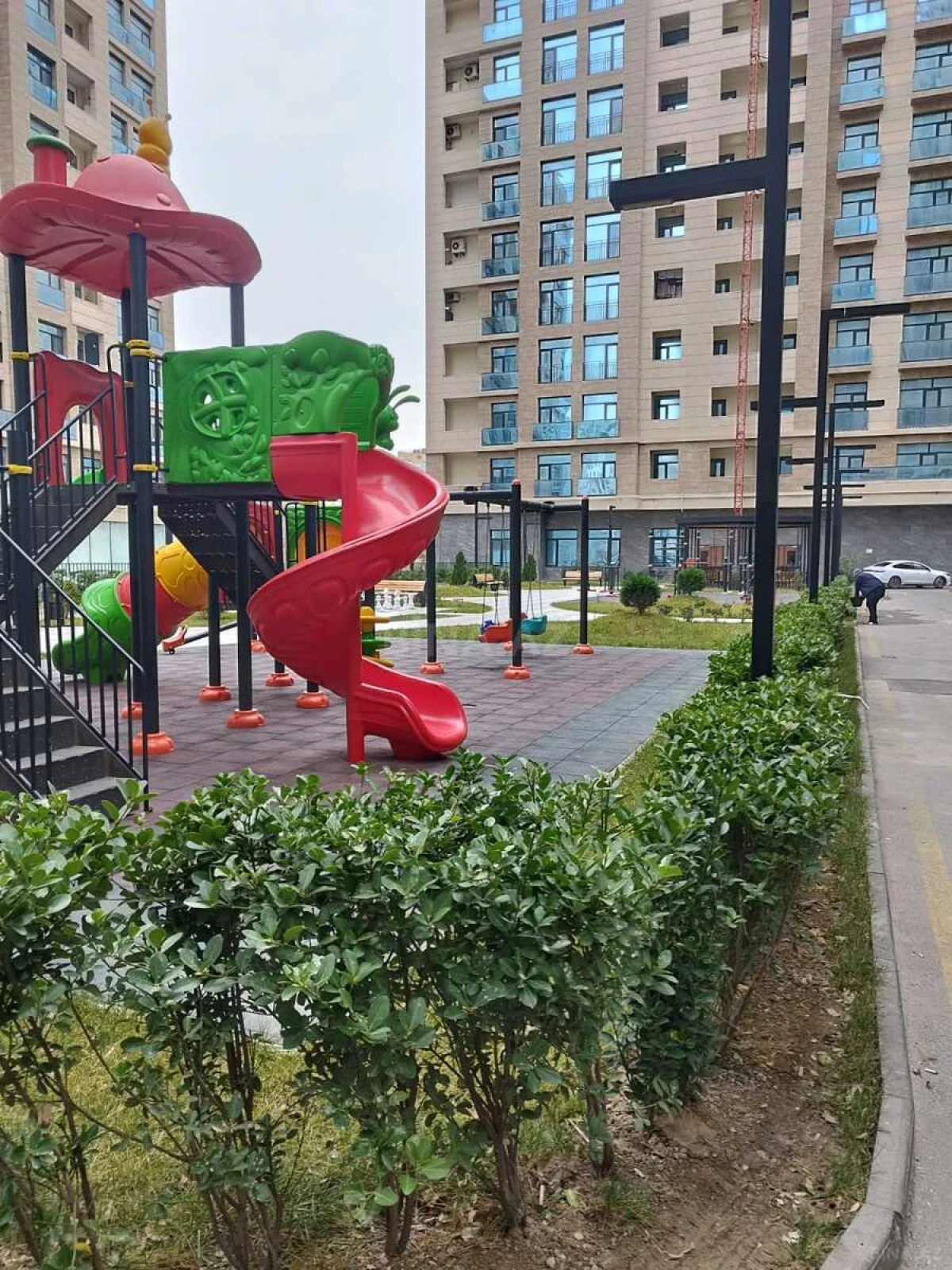 Satılır 3 otaqlı mənzil 104 m²