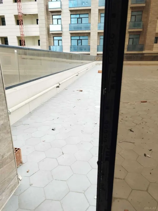 Satılır 3 otaqlı mənzil 104 m²