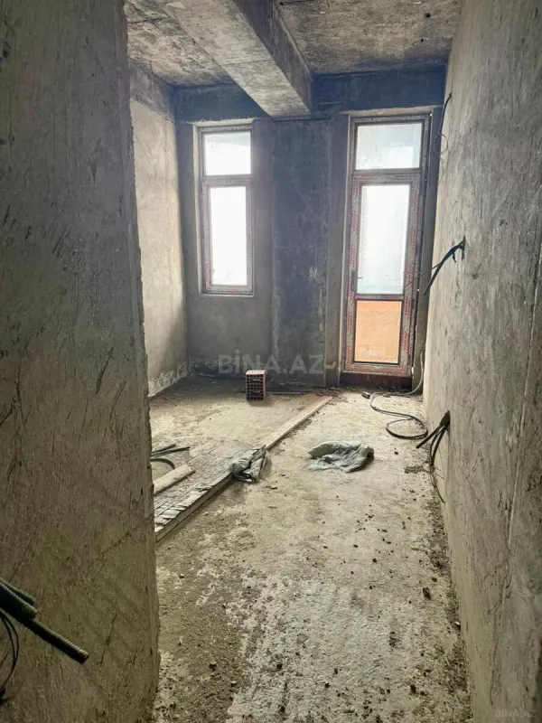 Satılır 2 otaqlı mənzil 61.7 m²
