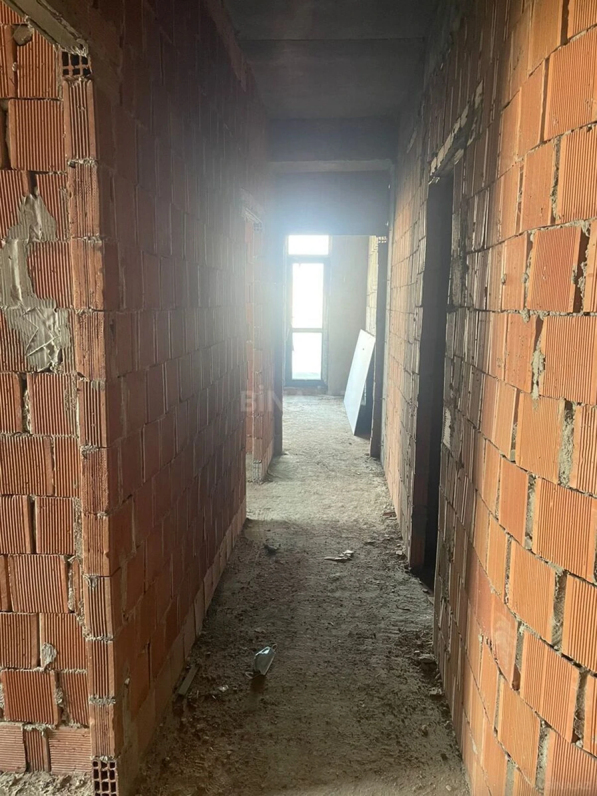 Satılır 3 otaqlı mənzil 100 m²