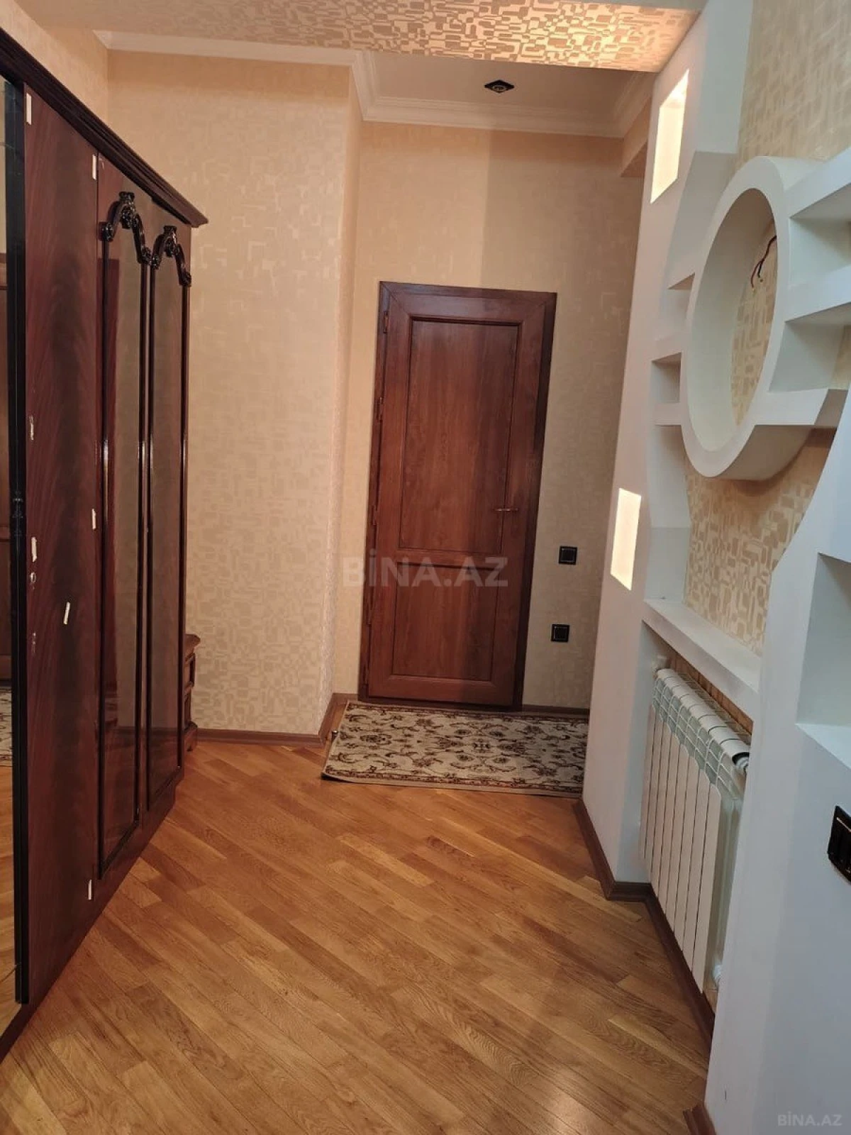 Kirayə verilir 2 otaqlı mənzil 80 m²