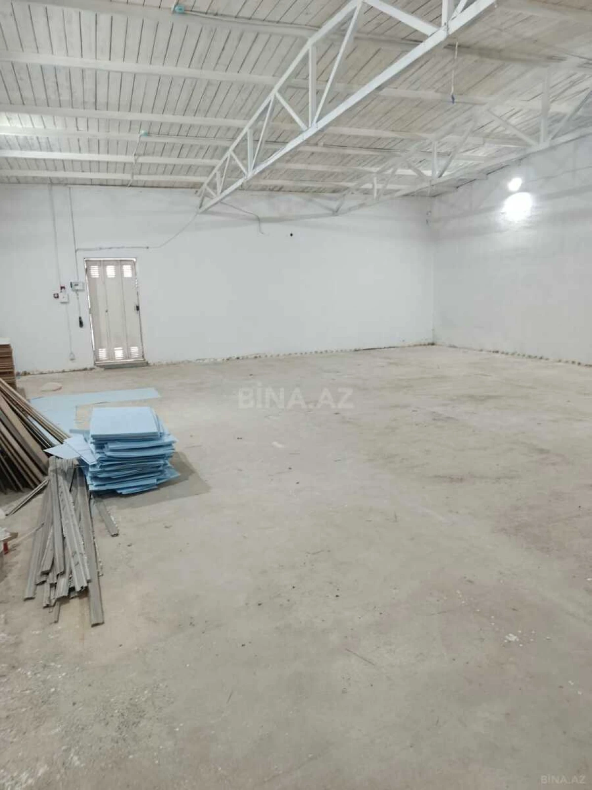 Kirayə verilir obyekt 135 m²