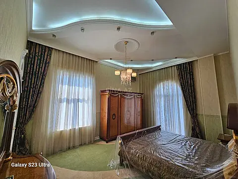 Satılır 5 otaqlı mənzil 510 m²