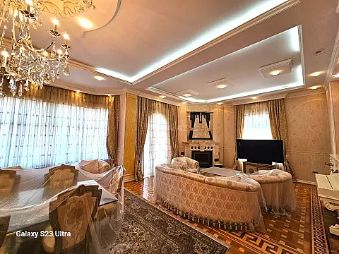 Satılır 5 otaqlı mənzil 510 m²