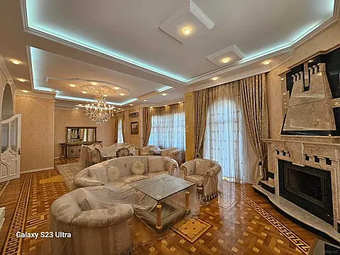 Satılır 5 otaqlı mənzil 510 m²