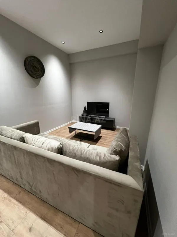 Kirayə verilir 2 otaqlı mənzil 71.5 m²