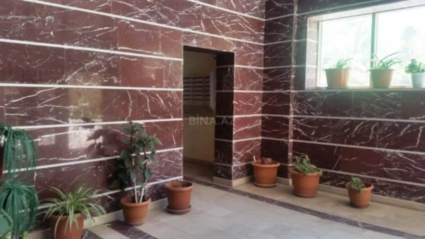 Satılır 3 otaqlı mənzil 170 m²