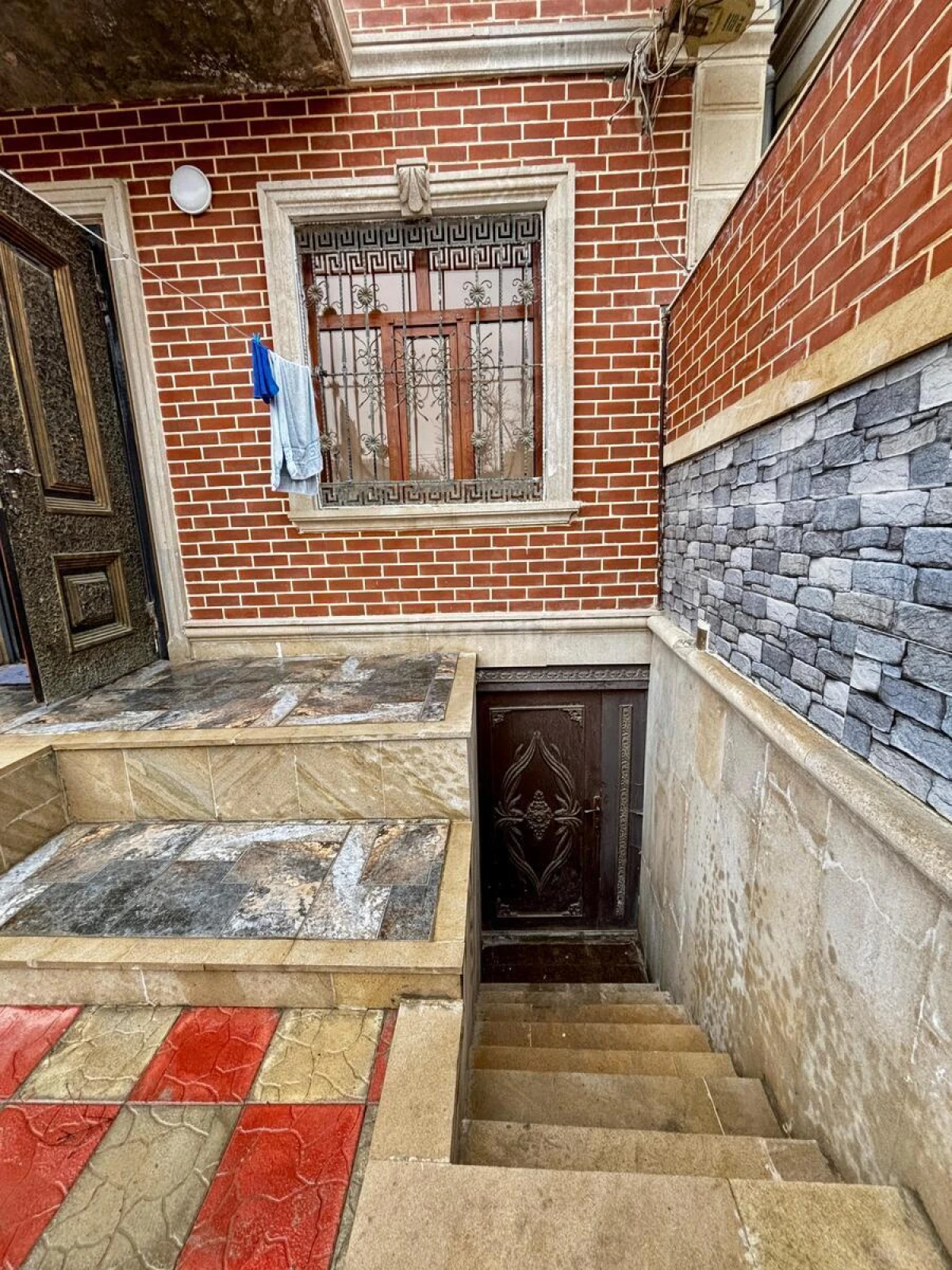 Satılır 7 otaqlı həyət evi 397.7 m²