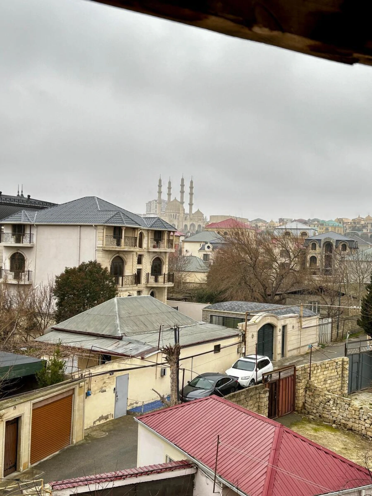 Satılır 7 otaqlı həyət evi 397.7 m²