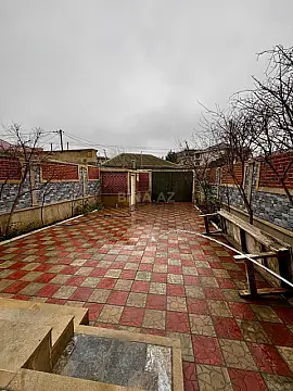 Satılır 7 otaqlı həyət evi 397.7 m²