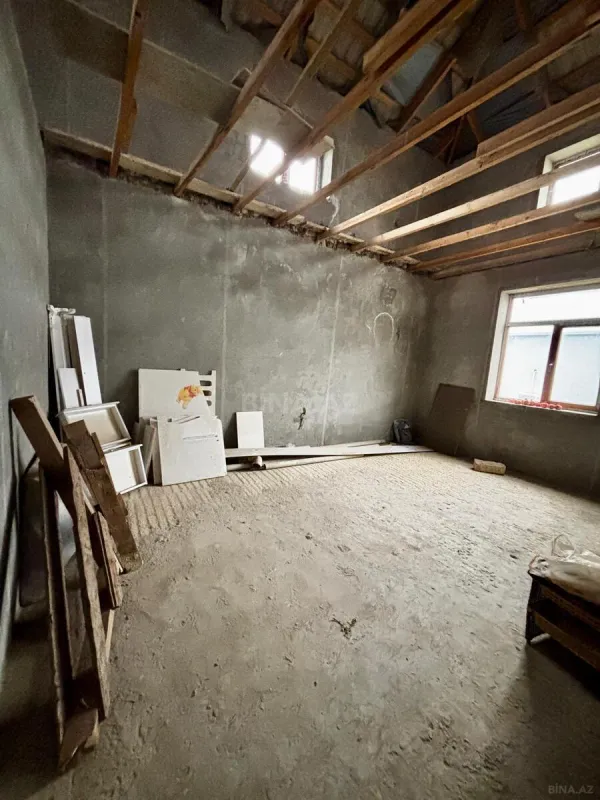 Satılır 7 otaqlı həyət evi 397.7 m²
