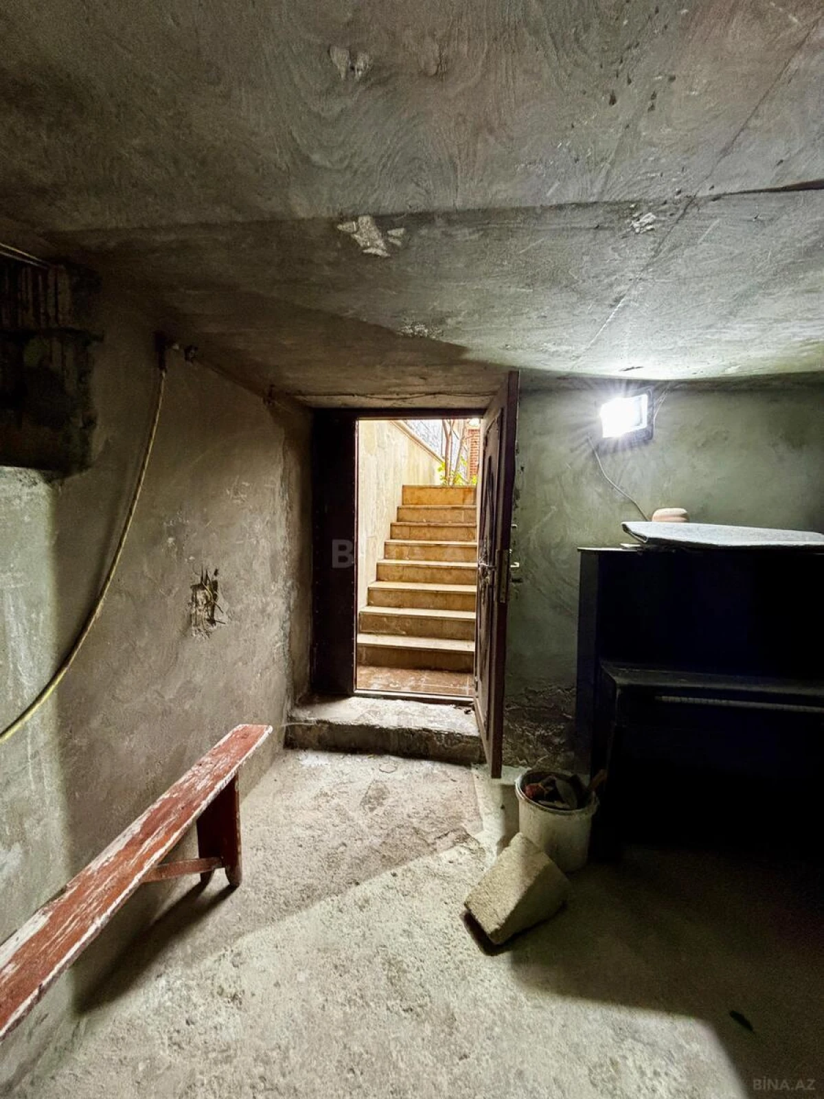 Satılır 7 otaqlı həyət evi 397.7 m²