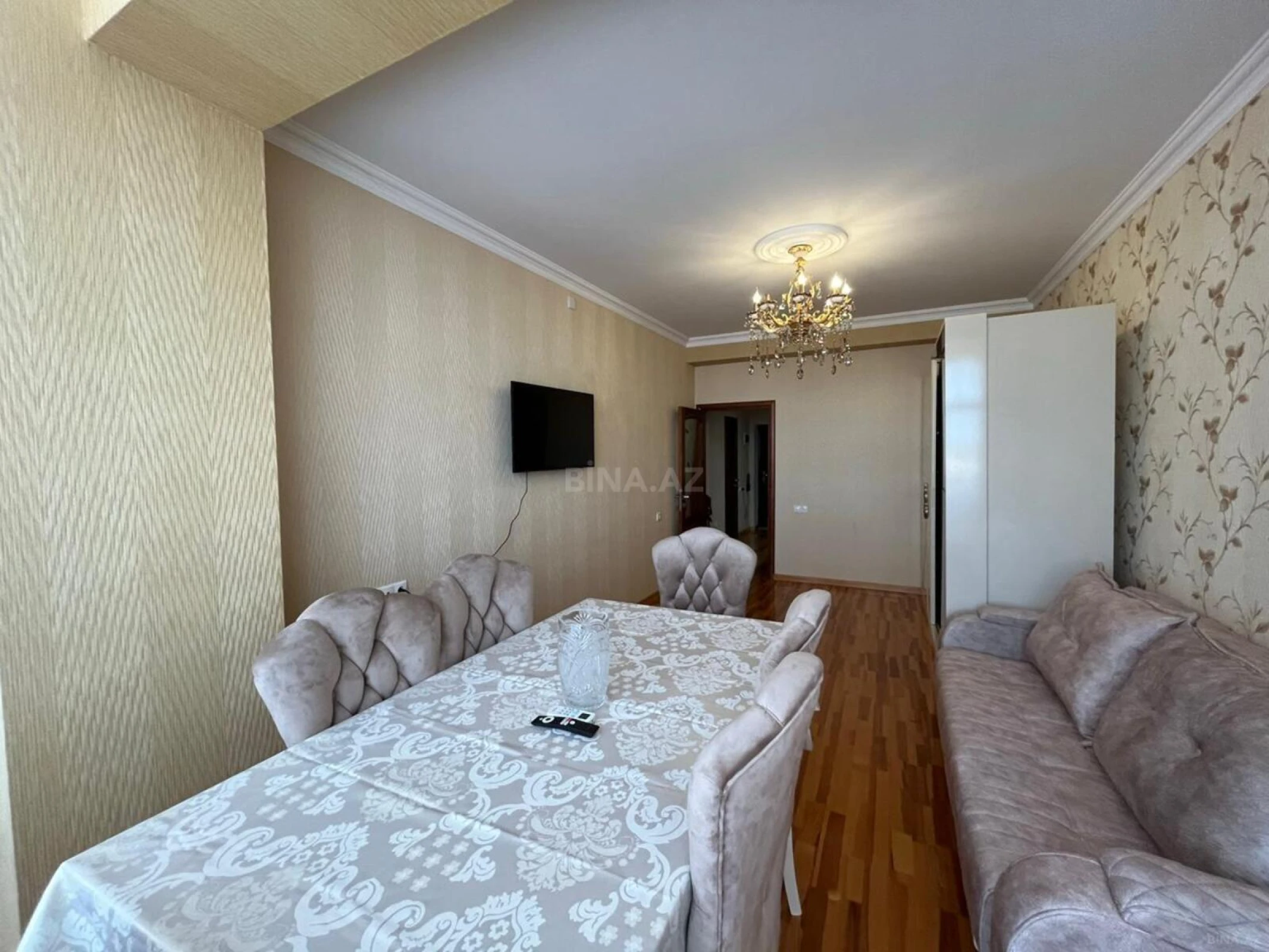 Kirayə verilir 2 otaqlı mənzil 55 m²