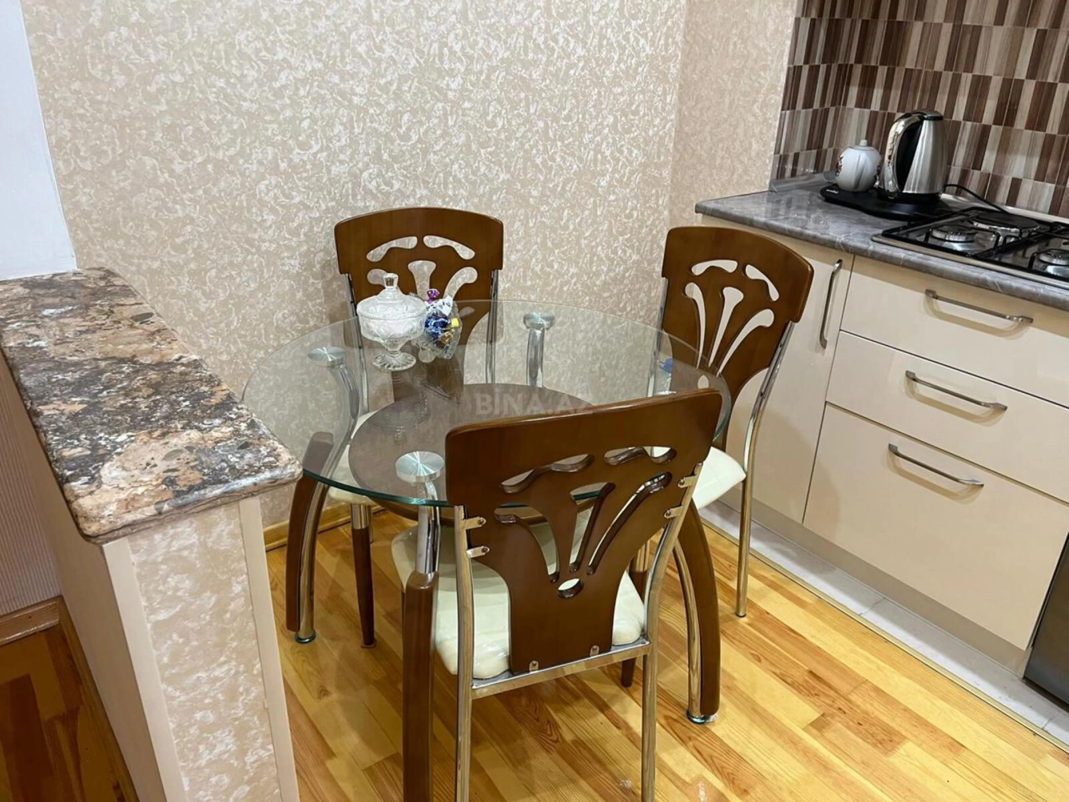 Kirayə verilir 2 otaqlı mənzil 55 m²