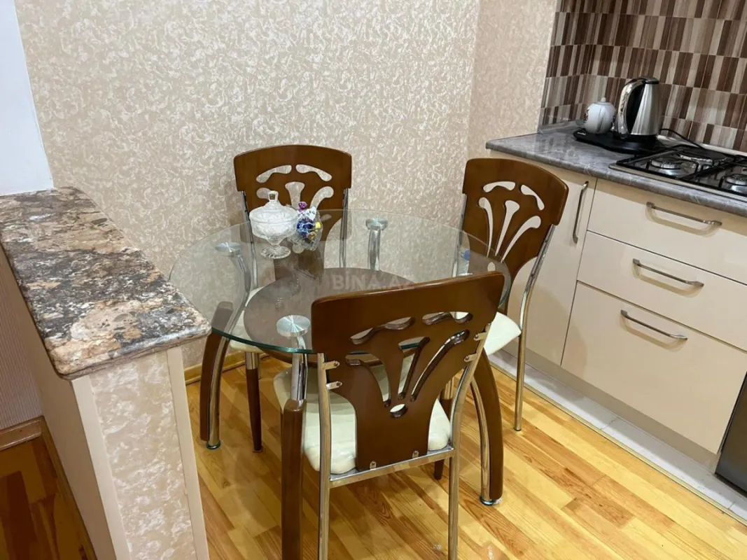 Kirayə verilir 2 otaqlı mənzil 55 m²
