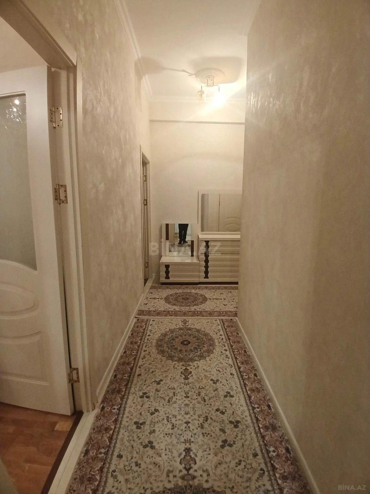 Satılır 2 otaqlı mənzil 63 m²