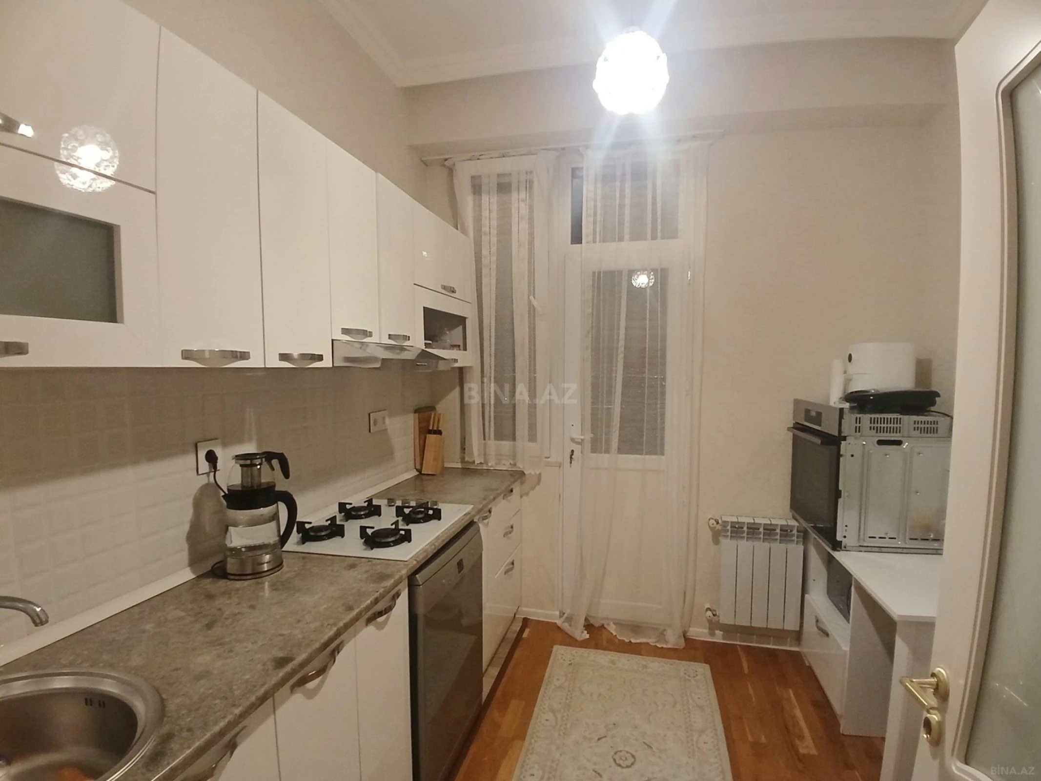 Satılır 2 otaqlı mənzil 63 m²