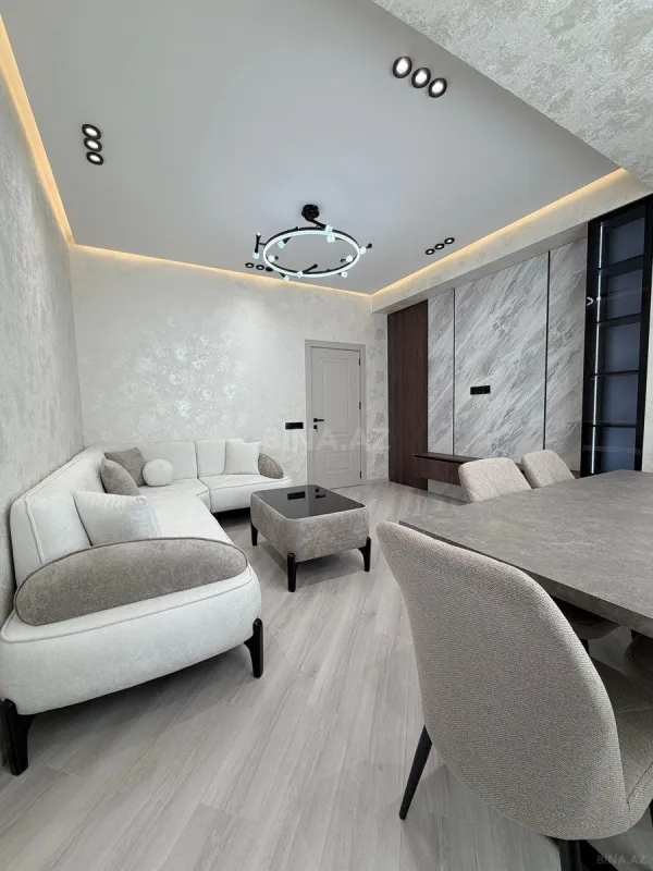 Satılır 2 otaqlı mənzil 80 m²