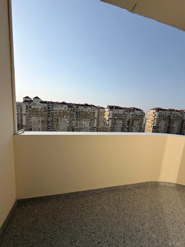 Satılır 2 otaqlı mənzil 80 m²