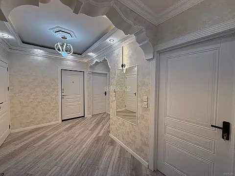 Satılır 4 otaqlı mənzil 100 m²