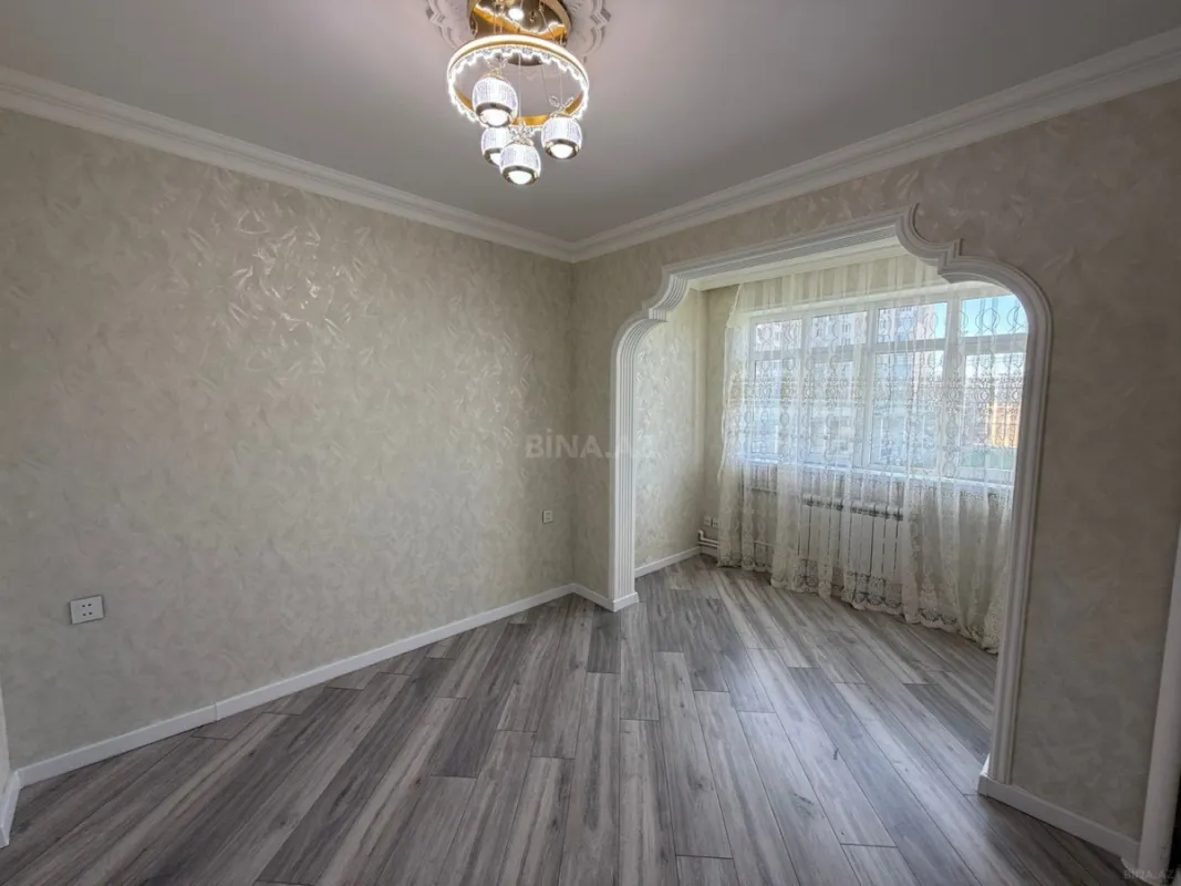 Satılır 4 otaqlı mənzil 100 m²