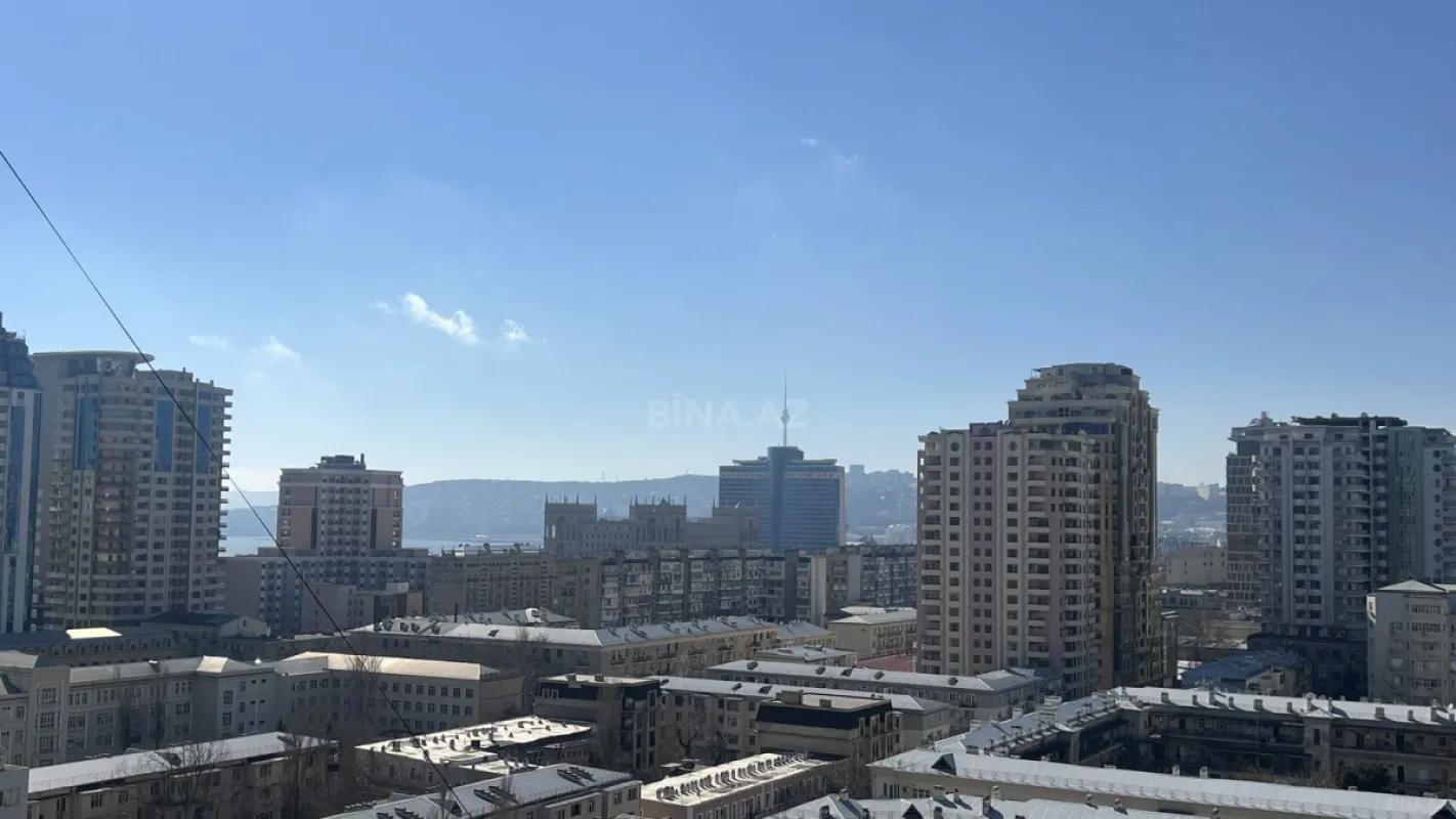 Kirayə verilir 4 otaqlı mənzil 180 m²