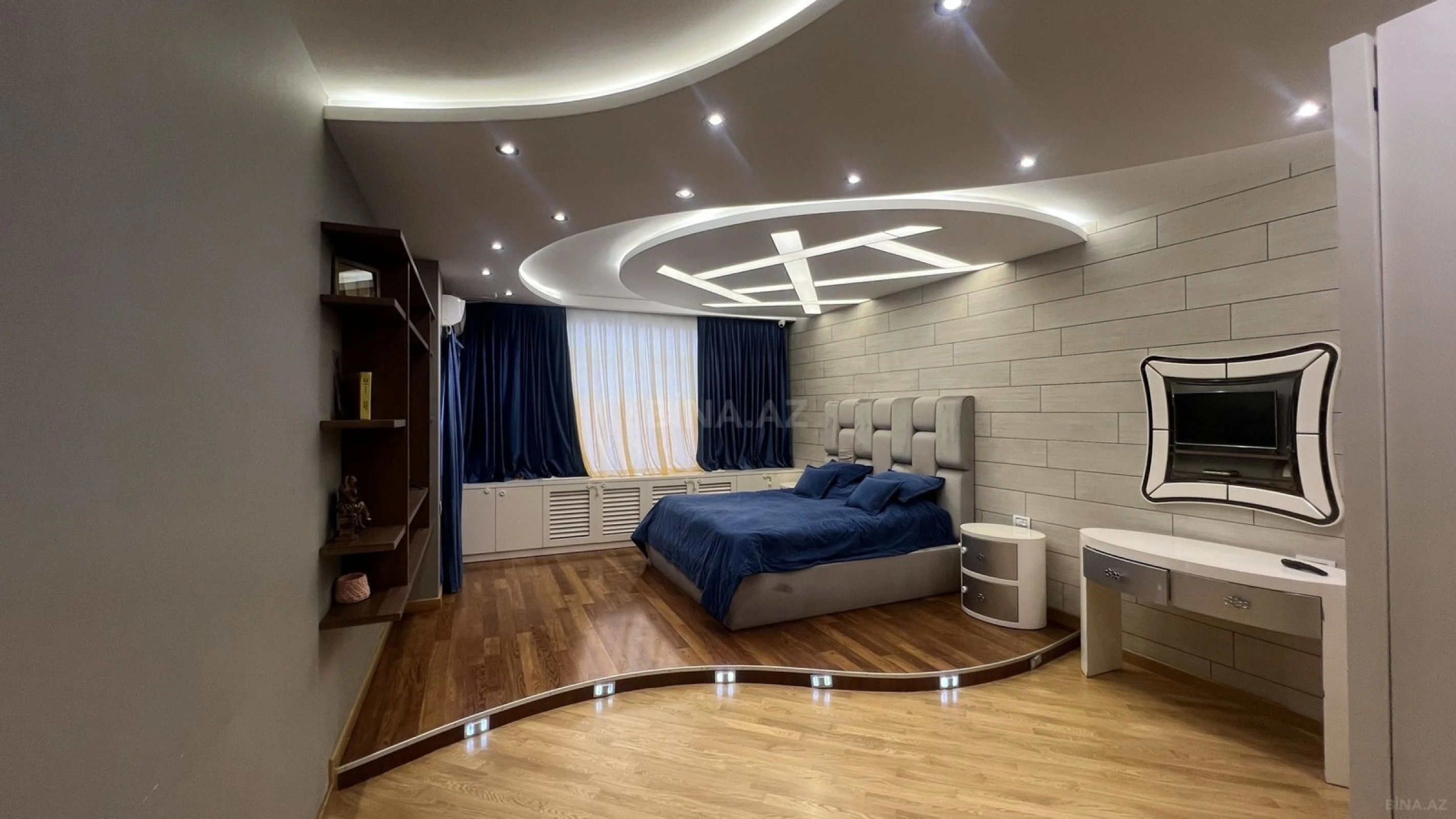 Kirayə verilir 4 otaqlı mənzil 180 m²