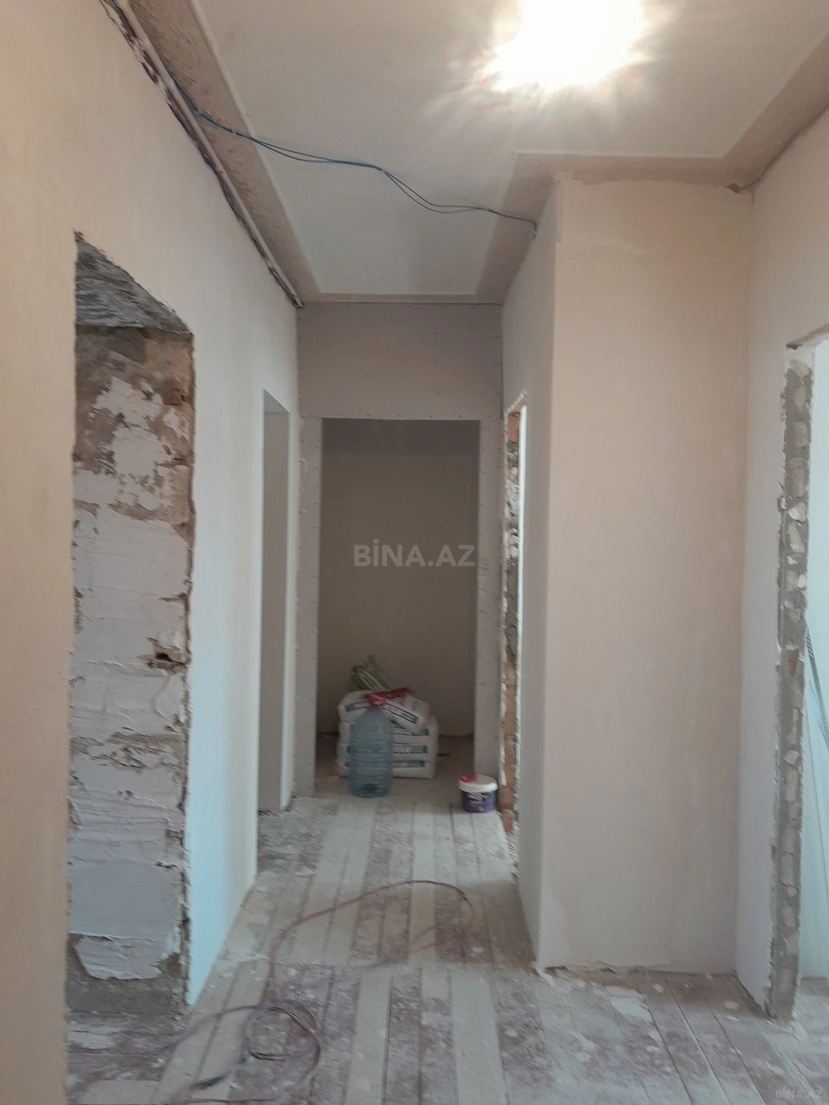 Satılır 3 otaqlı mənzil 74 m²