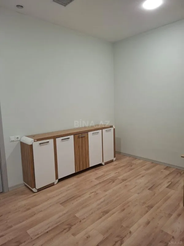 Kirayə verilir 2 otaqlı ofis 55 m²