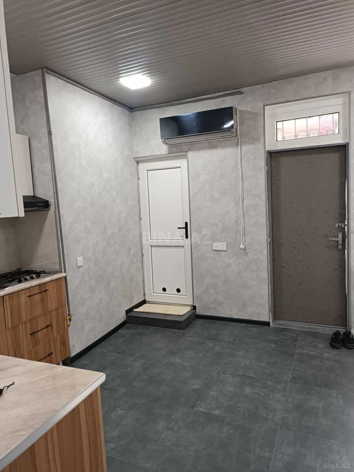 Satılır 1 otaqlı mənzil 55 m²