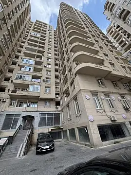 Satılır 3 otaqlı mənzil 117 m² — Bakı, Həzi Aslanov qəs. 3 otaq 117.00 m²