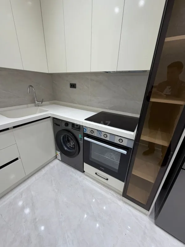 Kirayə verilir 2 otaqlı mənzil 68 m²