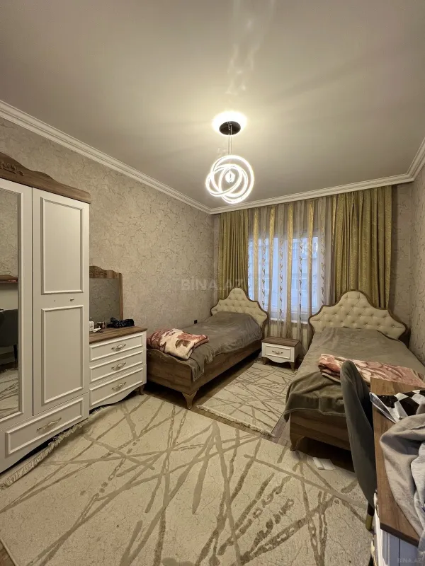 Satılır 4 otaqlı mənzil 110 m²