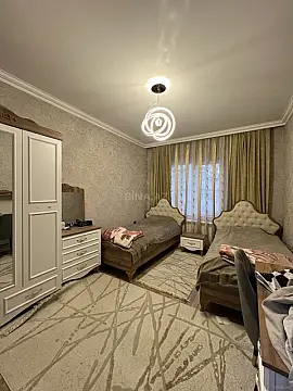 Satılır 4 otaqlı mənzil 110 m²
